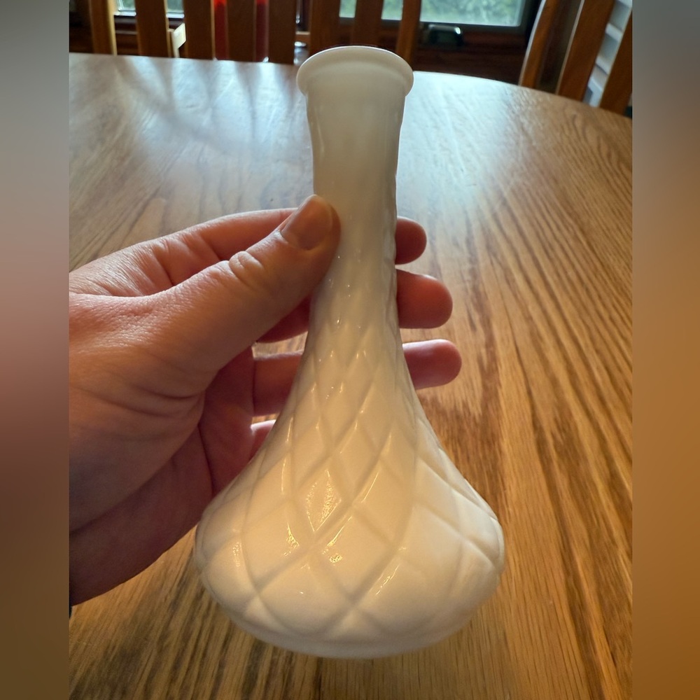 Vintage Milk Glass Diamond Cut Pattern Vase